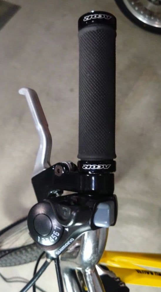 サウスベイ バハ （ヤマハモトバイクの復刻？ 現在入手困難）美品