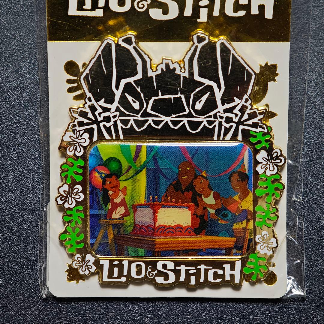 Disney ディズニー ストア リロ＆スティッチ ピンバッジ - メルカリ