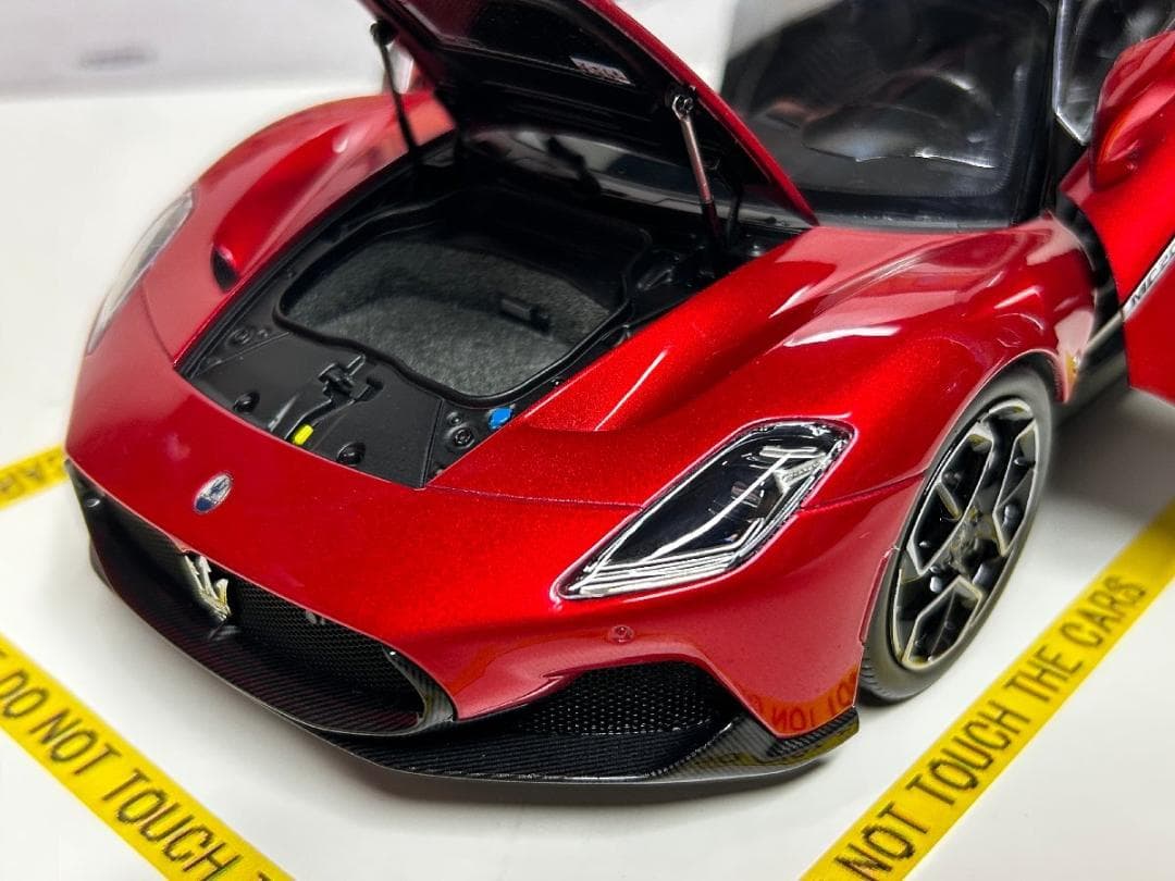 BBR 1 18 MC20 ロッソ ヴィンセント マセラティ HE180051C