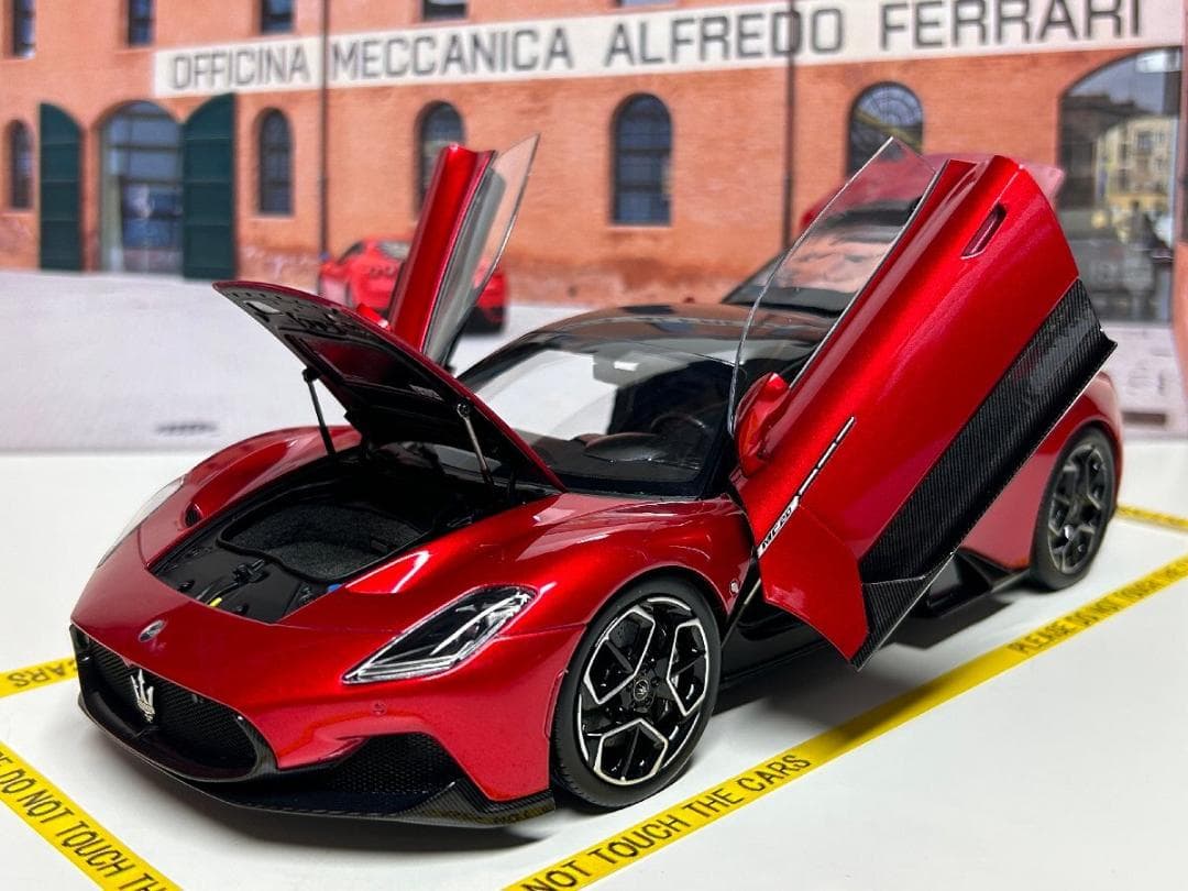 BBR 1 18 MC20 ロッソ ヴィンセント マセラティ HE180051C