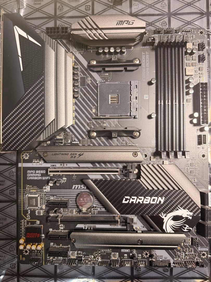 マザーボード MSI B550 GAMING CARBON WIFI MSI MPG B550 GAMING CARBON WIFI AMD AM4 DDR4 CF M.2 USB 3.2 Gen 2