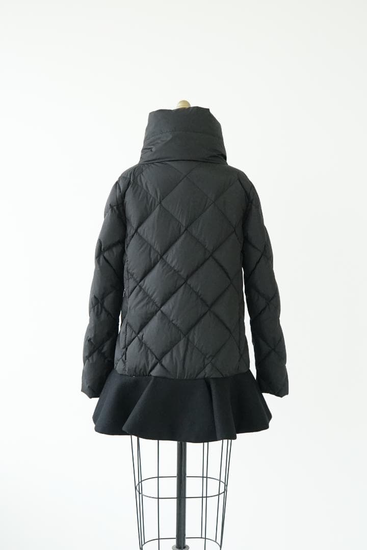 MONCLER VOUGLANS モンクレール ブーラン フリル ダウン コート - メルカリ