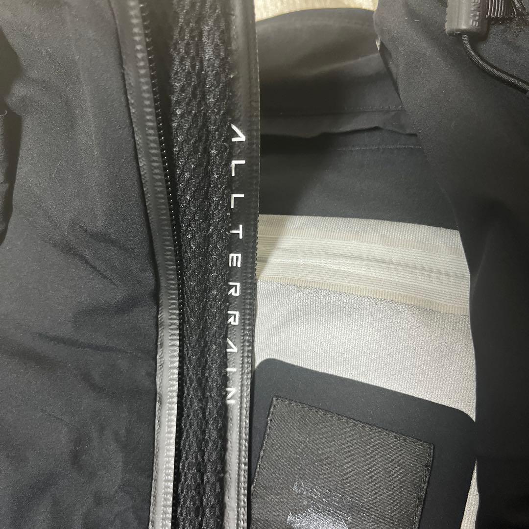 ジャケット・アウター DESCENTE ALLTERRAIN \"CREAS\"