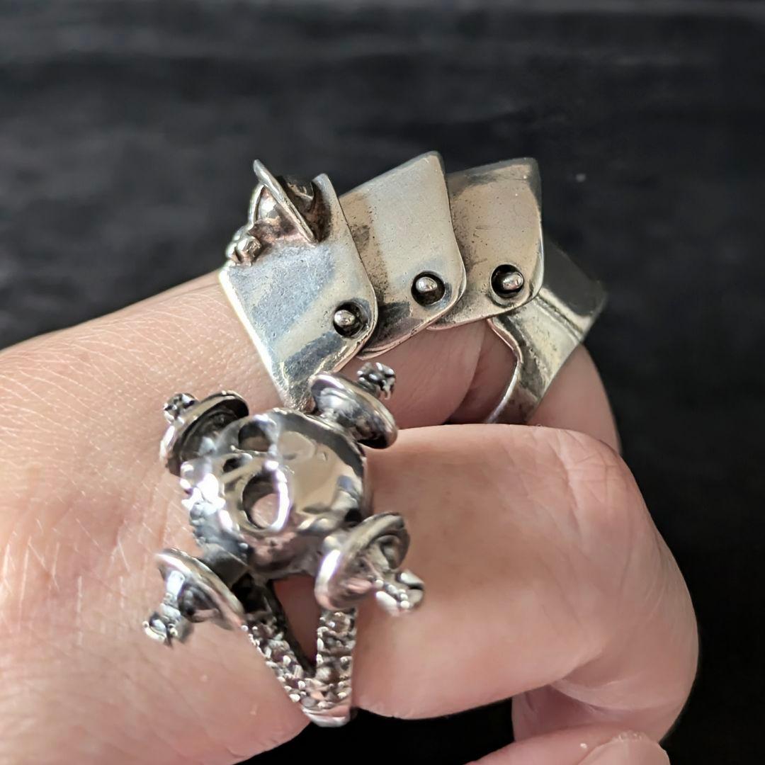 vivienne westwood パイレーツ スカル オーブ リング - メルカリ