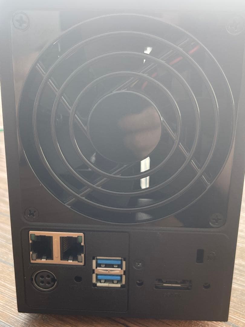 Synology DS716+ NAS 2ベイ + 3TB HDD - 外付けハードディスク