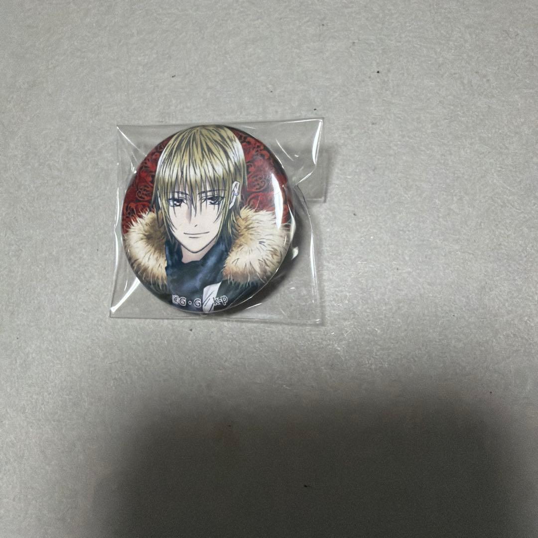 缶バッジ 十束多々良 K RETURN OF KINGS - メルカリ