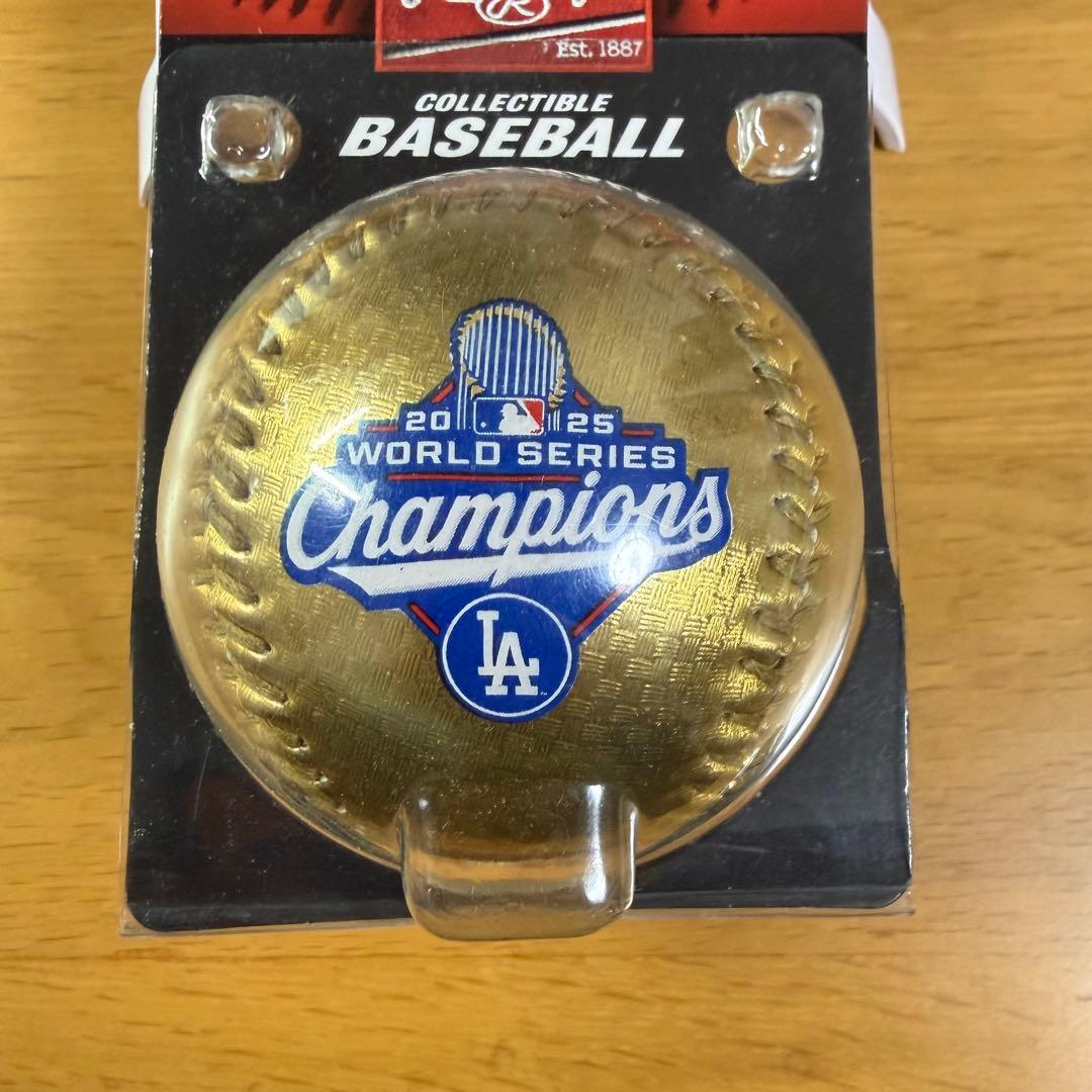 ロサンゼルス・ドジャース 2025年ワールドシリーズ優勝記念ボール