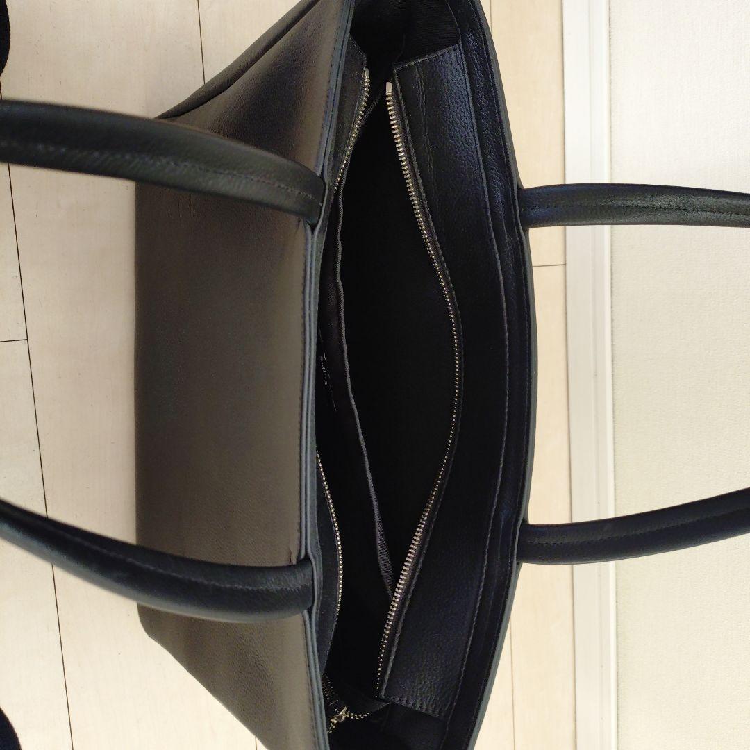 SHIPS 黒ト−トバック