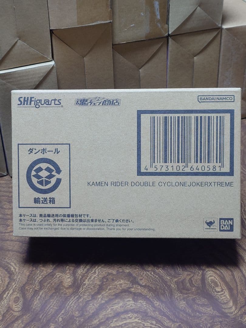BANDAI SHFiguarts 仮面ライダー　ダブル