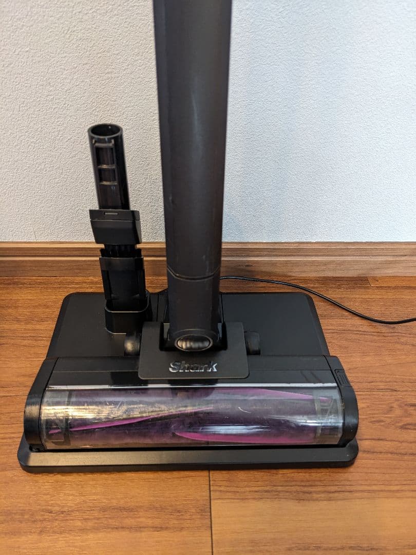 Shark スティッククリーナー 本体 バッテリー2個付き - メルカリ
