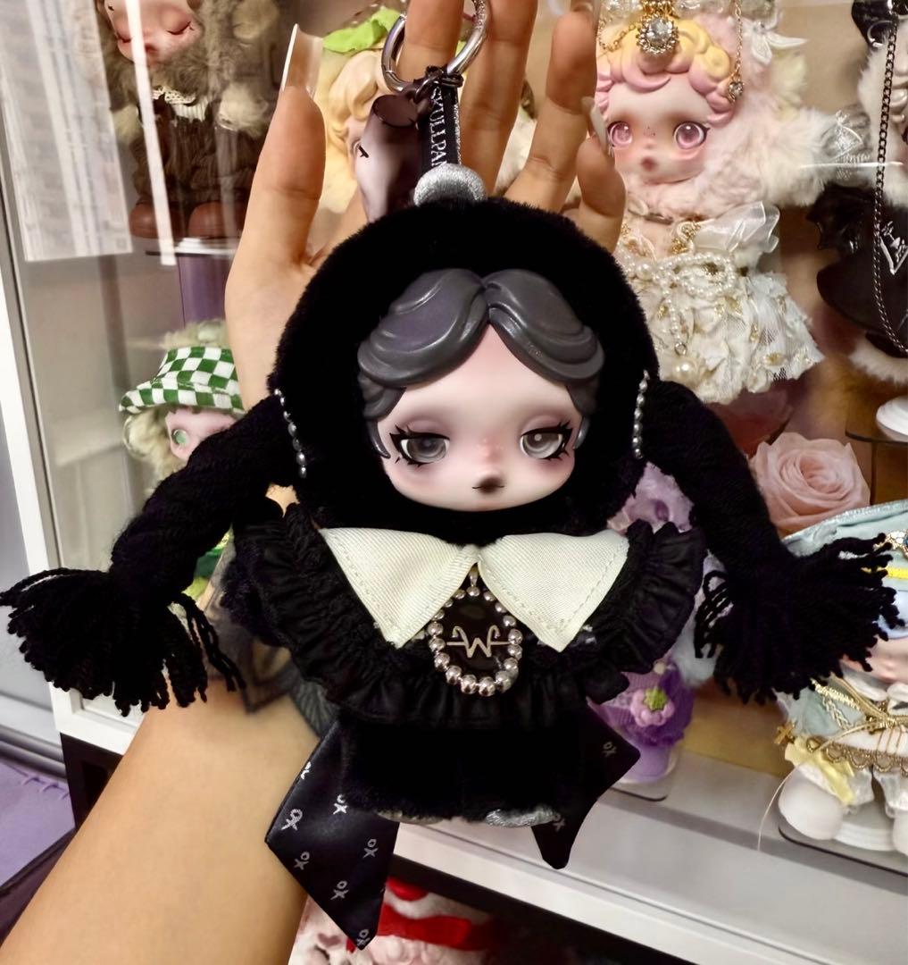 POPMART SKULLPANDA Wednesday NY限定 スカルパンダ - メルカリ