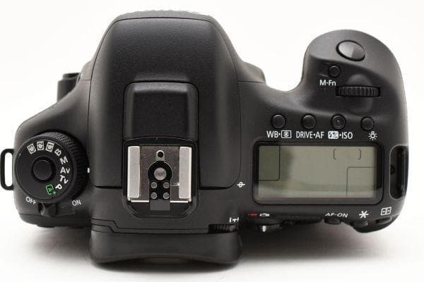 《美品》キャノン Canon EOS 7D MarkII 2 ボディ 元箱付き