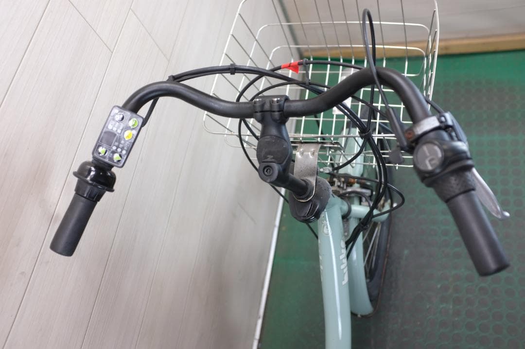 電動自転車 ブリヂストン製　BIKKE 20インチ 3段変速 12.3Ah