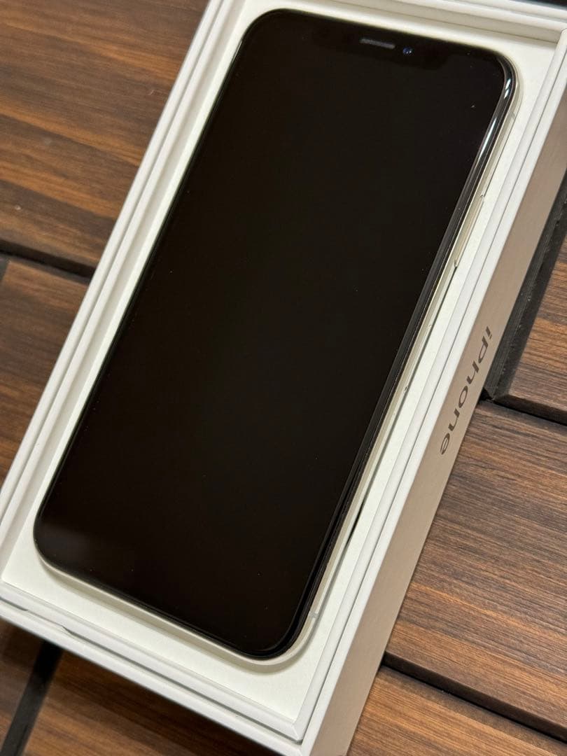 iPhone X 64GB シルバー SIMフリー バッテリー最大容量100%大容量