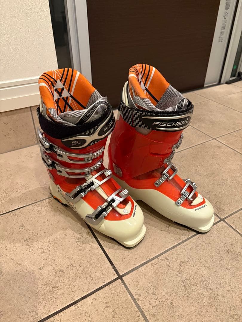 スキーブーツ　Fischer 26.5cm