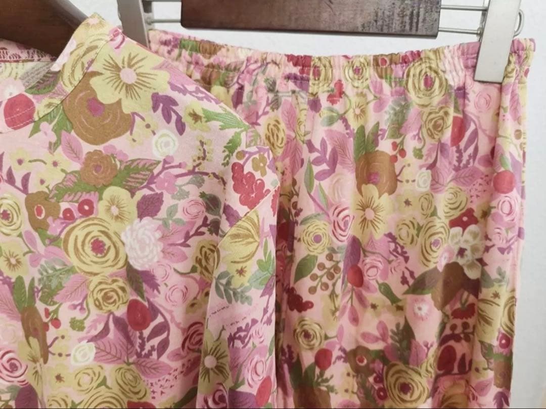 シルク100%絹 美肌保湿 丸首 長袖パジャマ 上下セット F 花柄ピンク