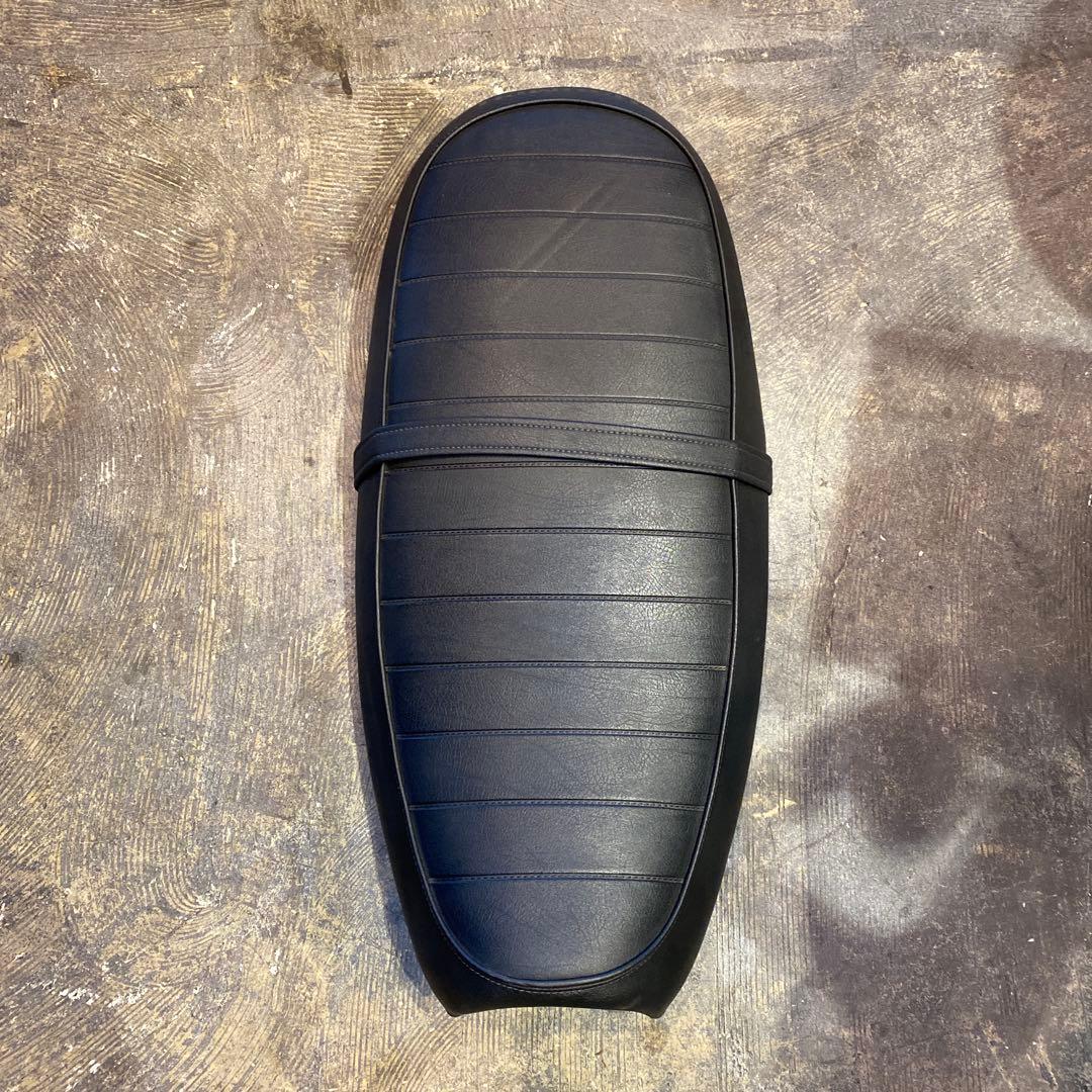 TRIUMPH 純正シート トライアンフ（マクラーレン） TRIUMPH トライアンフ スラクストン