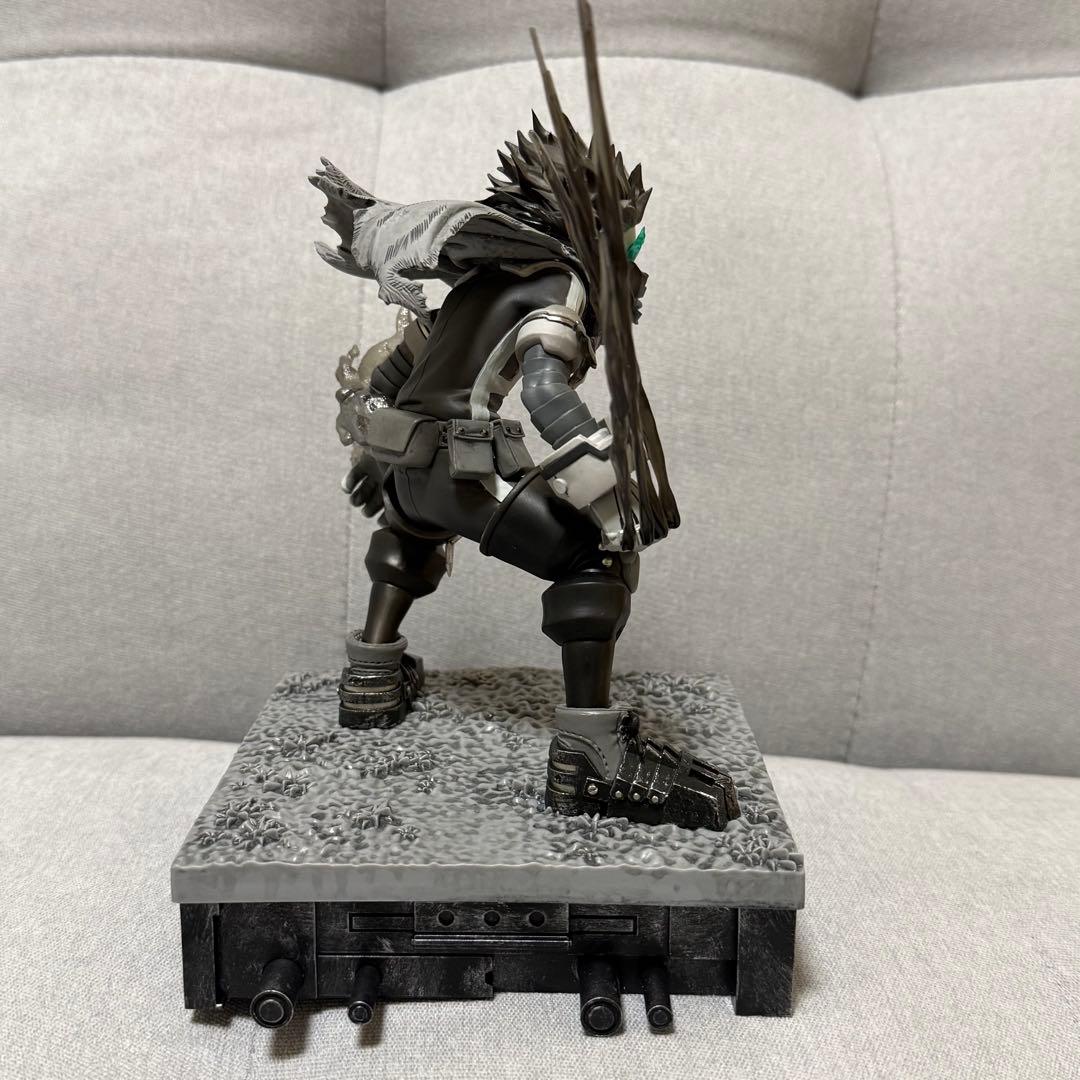 ジャンプGIGA 緑谷出久 フィギュア 中古