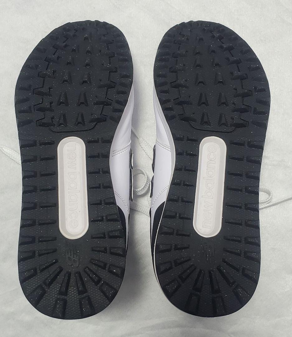 【美品】23.5cm ニューバランス ゴルフシューズ スパイクレス