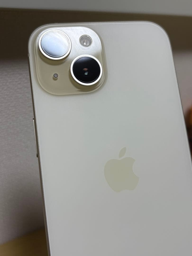 《格安美品》iPhone 15 128GB イエロー simフリー