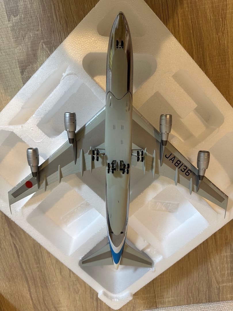 ANA B747SR-100全日空 BBOX 1/200 JA8136 - メルカリ