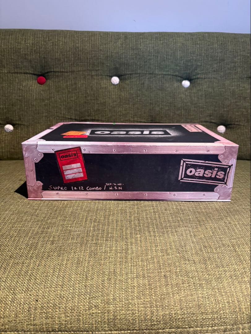 oasis live '25 Cardiff限定 vip box