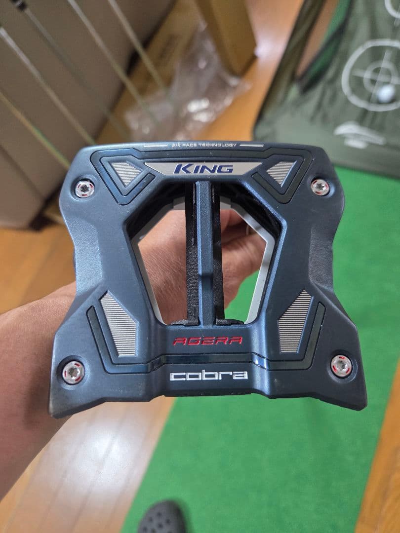 激レア COBRA KING AGERA 限定パター 34インチ - メルカリ