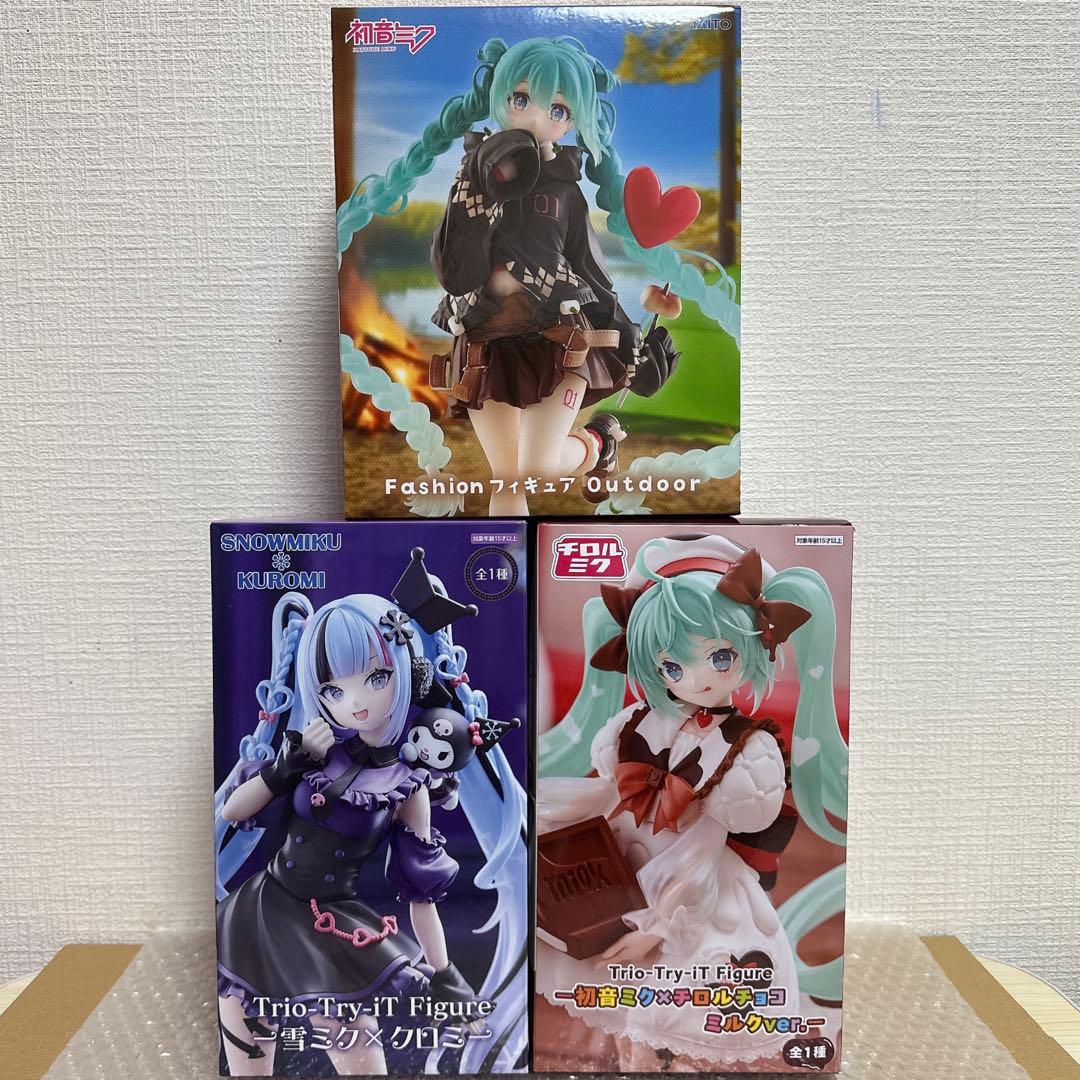 初音ミク フィギュア 雪ミク×クロミ チロルチョコ Outdoor 3個セット