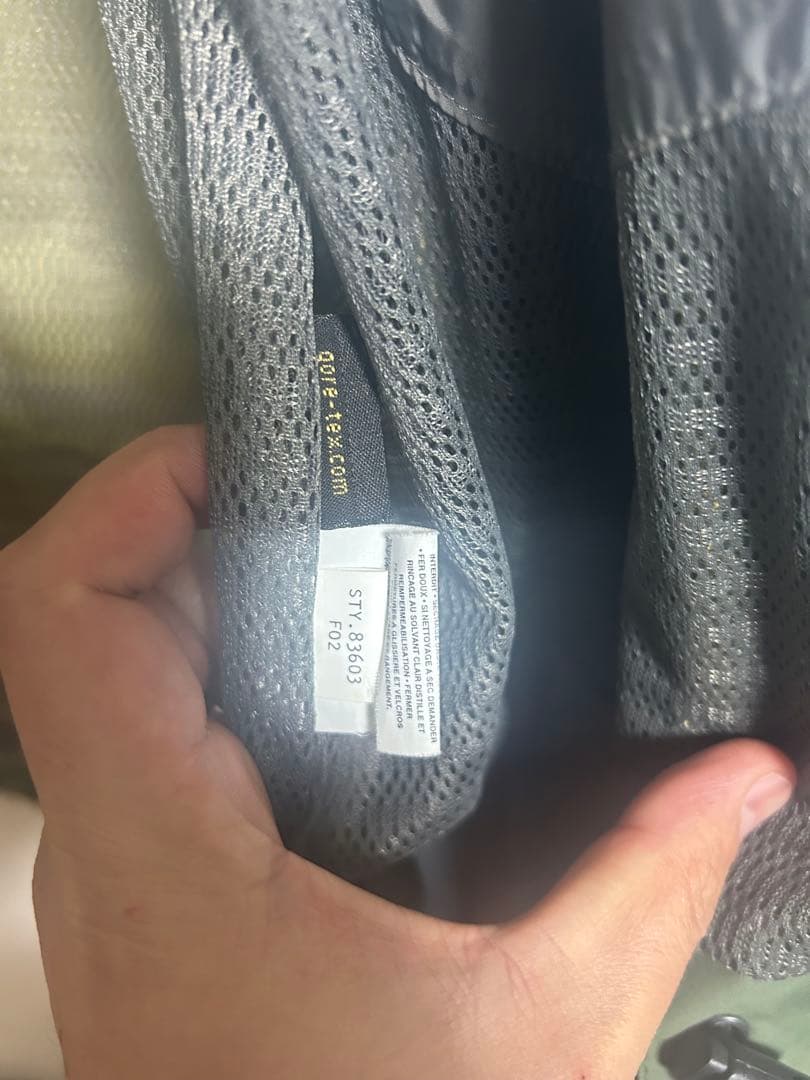 ヤ*ズ様 patagonia ストームジャケット ゴアテックス カーキL - メルカリ