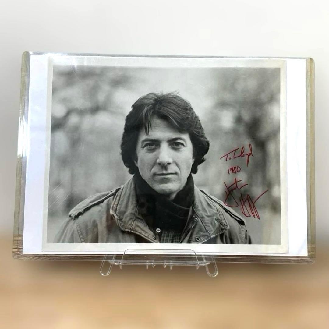 貴重】 ダスティン・ホフマン直筆サイン入り写真 認定書付き - メルカリ