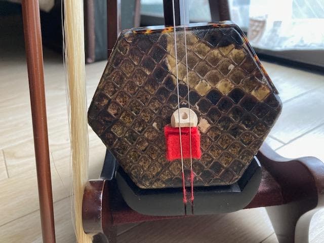 二胡　二泉二胡 / 二泉琴：黒檀/木目が美しい 家彭二胡 ほかの胡琴(二泉二胡・中胡)・ほかの楽器