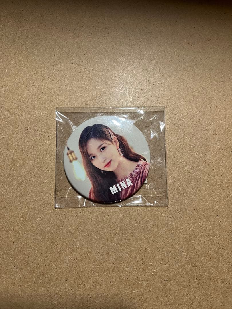 TWICE MINA 缶バッジ - メルカリ