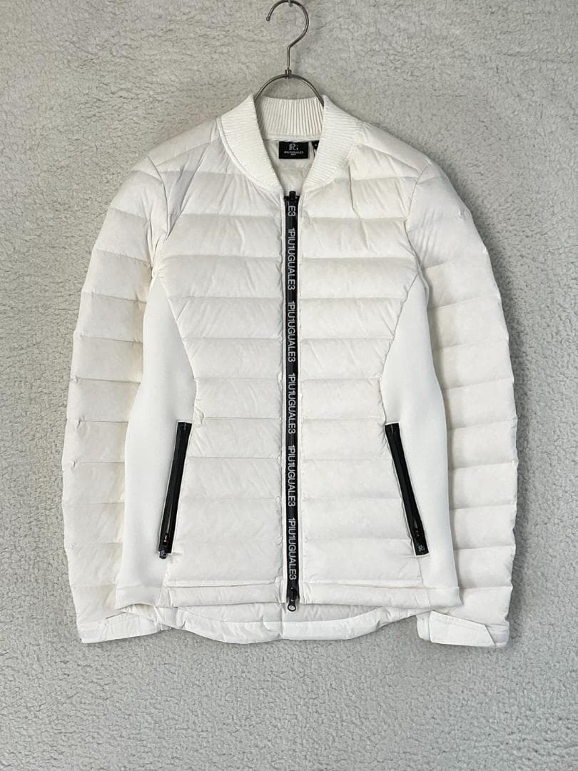 サイズS【未使用】1PIU1UGUALE3 GOLF ロゴダウンブルゾン W 1PIU1UGUALE3 RELAX - ジップロゴダウンジャケット | ブルゾン