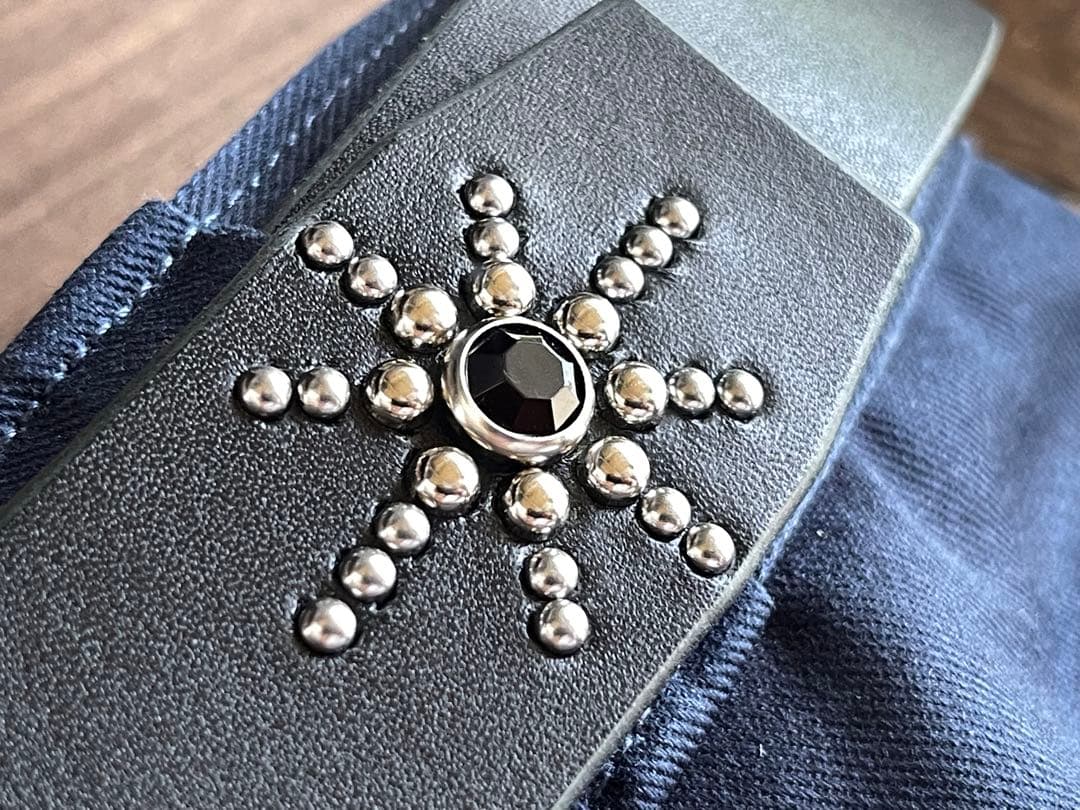 ディッキーズ874専用スタッズベルト 牛ヌメシルバーHTC CALEE - メルカリ