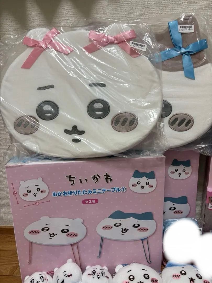ちいかわ　ハチワレ　まとめ売り　プライズ　マスコット　ぬいぐるみ　テーブル