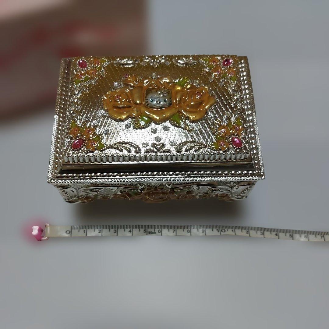 【値下げ】ハローキティ ジュエリーケース 非売品 花柄