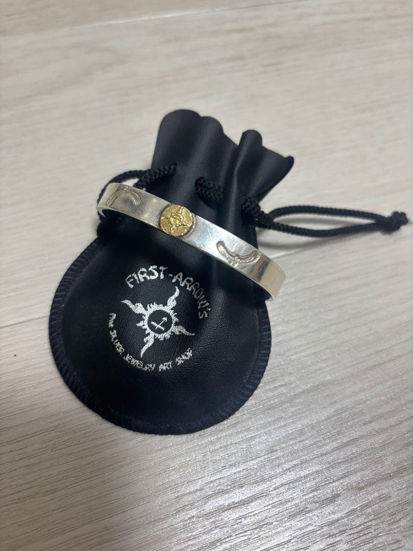 FIRST ARROWS silver925×K18 コンチョバングル 楽天市場】ポイント2倍!!ファーストアローズ K18付 ファーストアロー