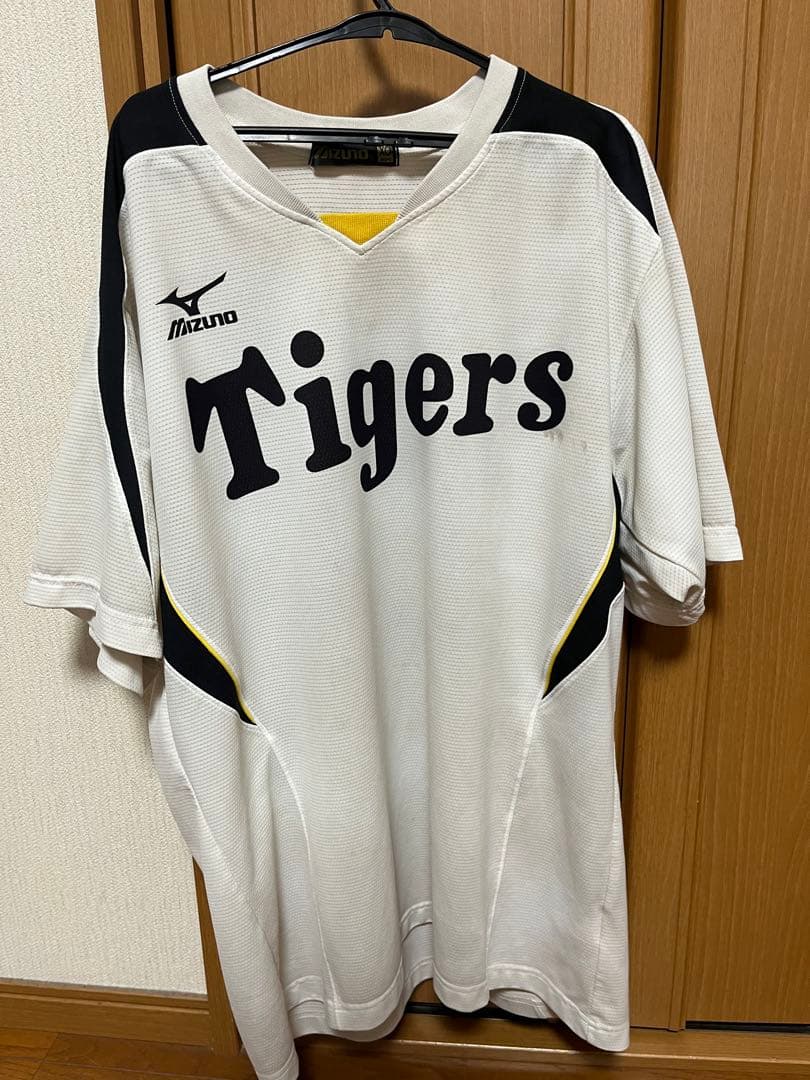 阪神タイガース　横田慎太郎選手　練習着　実使用 ☆送料無料☆阪神 タイガース 横田慎太郎 背番号 & 毛筆 刺繍 ワッペン