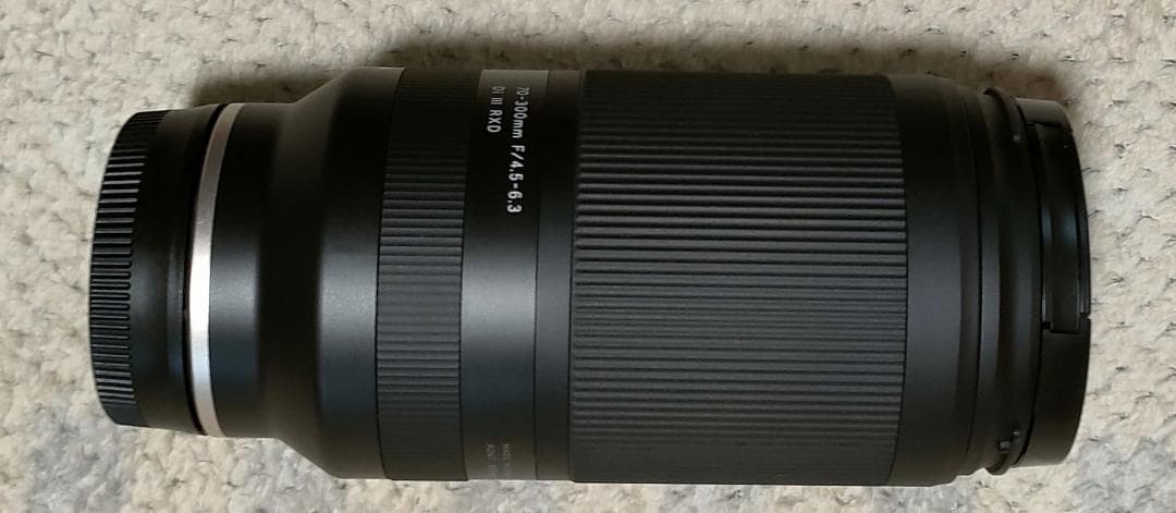 タムロン 70-300mm F4.5-6.3 Di Ⅲ RXD SONY用