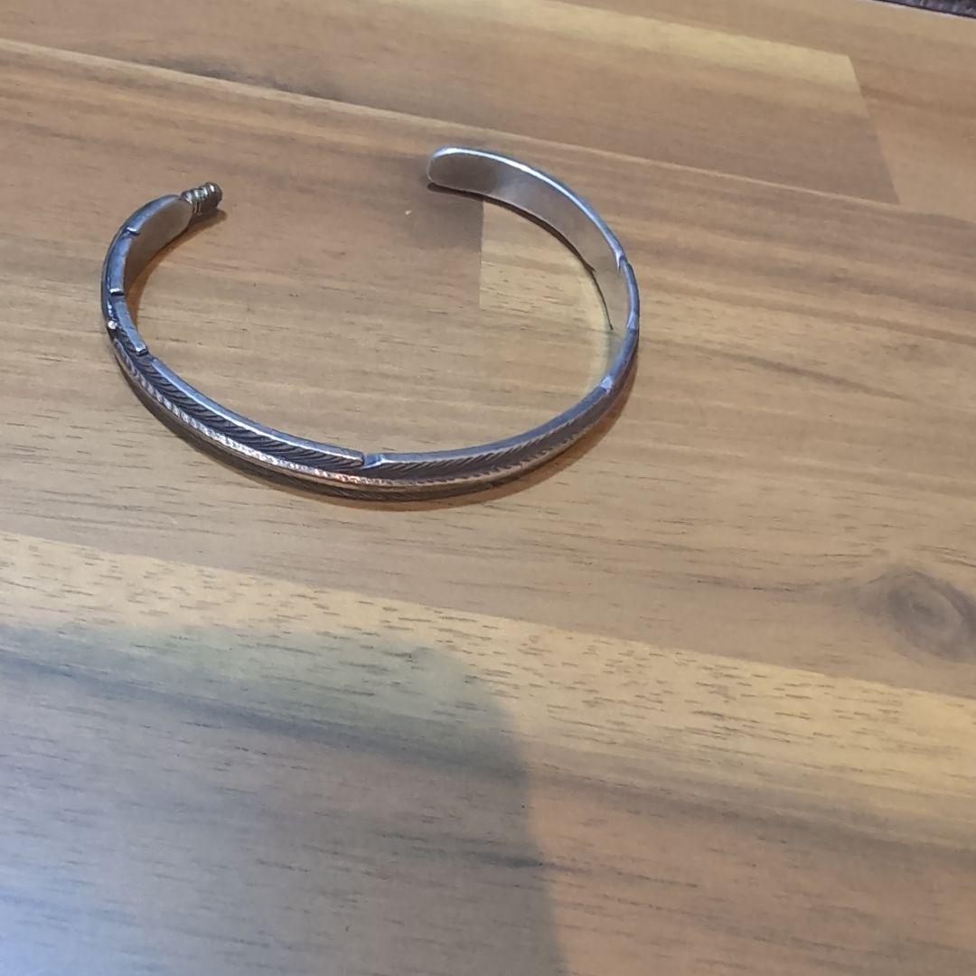 バングル フェザー ナバホ族 tee mace インディアンジュエリー