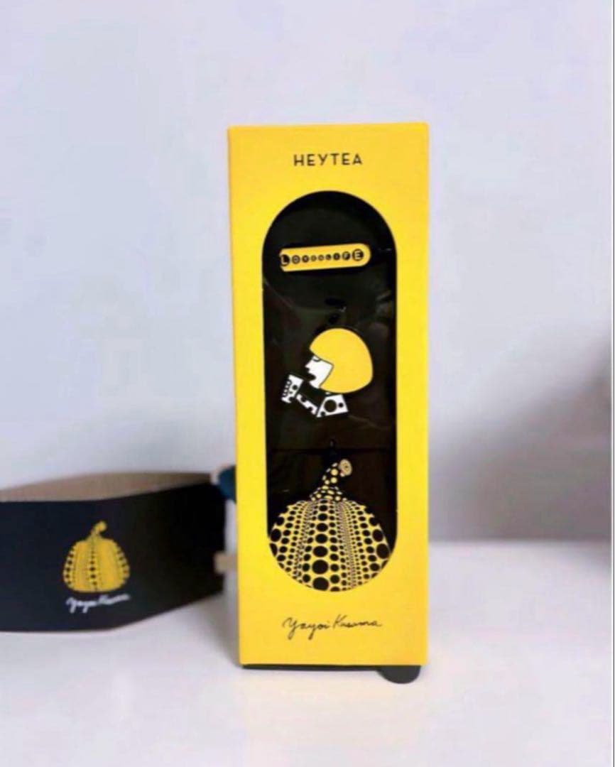 草間弥生キーホルダー 中国限定 新品未使用品 - メルカリ