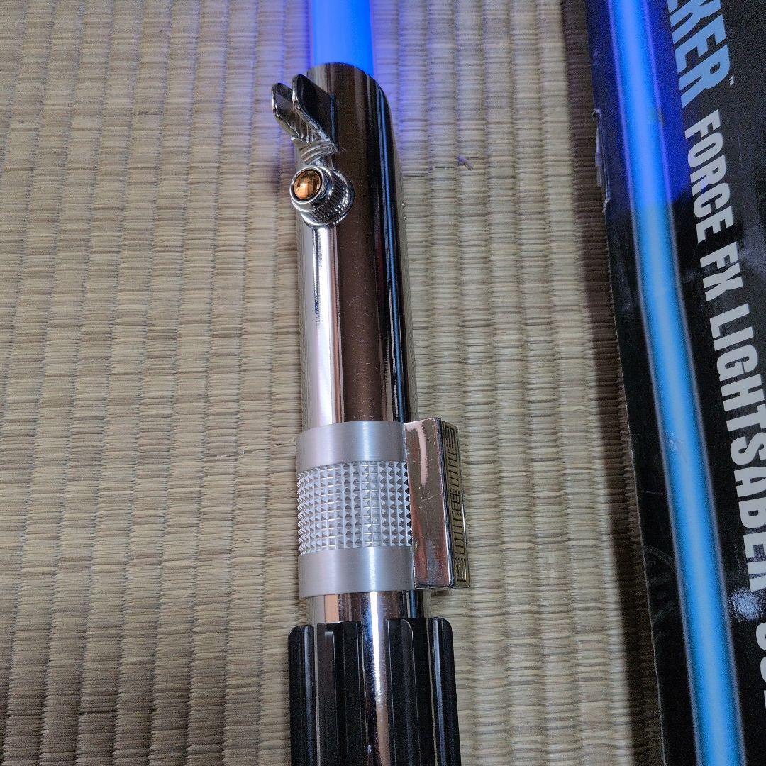 「希少」正規品 青　ライトセーバー マスターレプリカ　音＆光可動