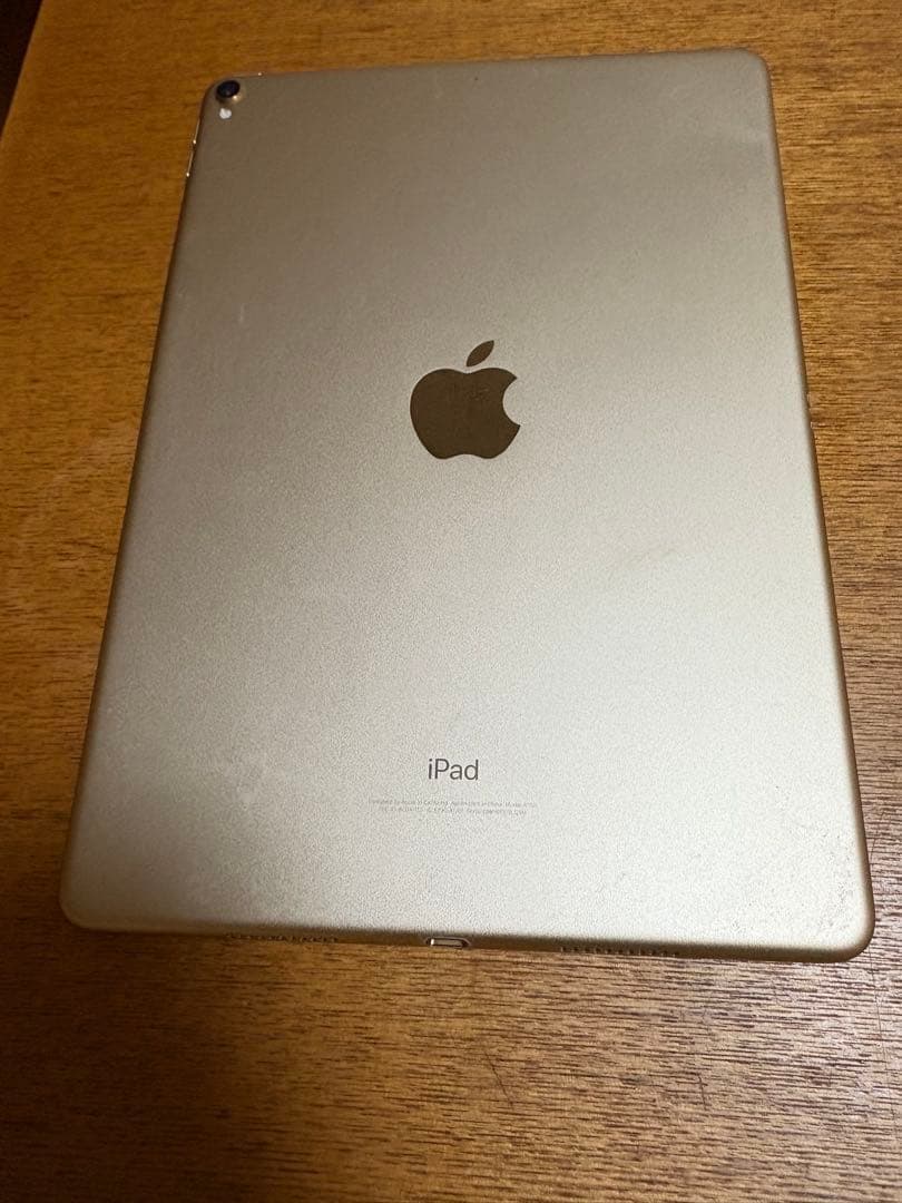 ジャンク・動作OK】iPad Pro 10.5 64GB 本体＋カバー液晶漏れ - メルカリ