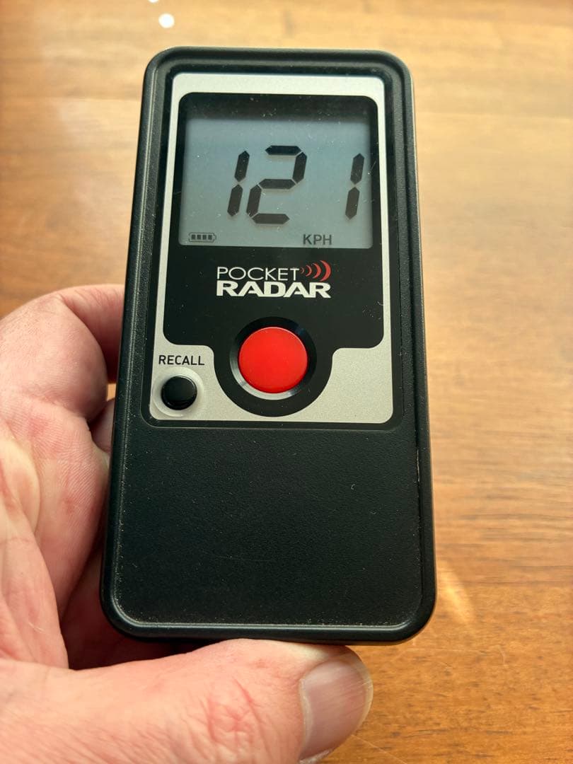 美品 廃盤品 希少 スピードガン ポケットレーダー D&M PR1000 楽天市場】D＆M(ディーアンドエム) ポケットレーダー 野球 小型