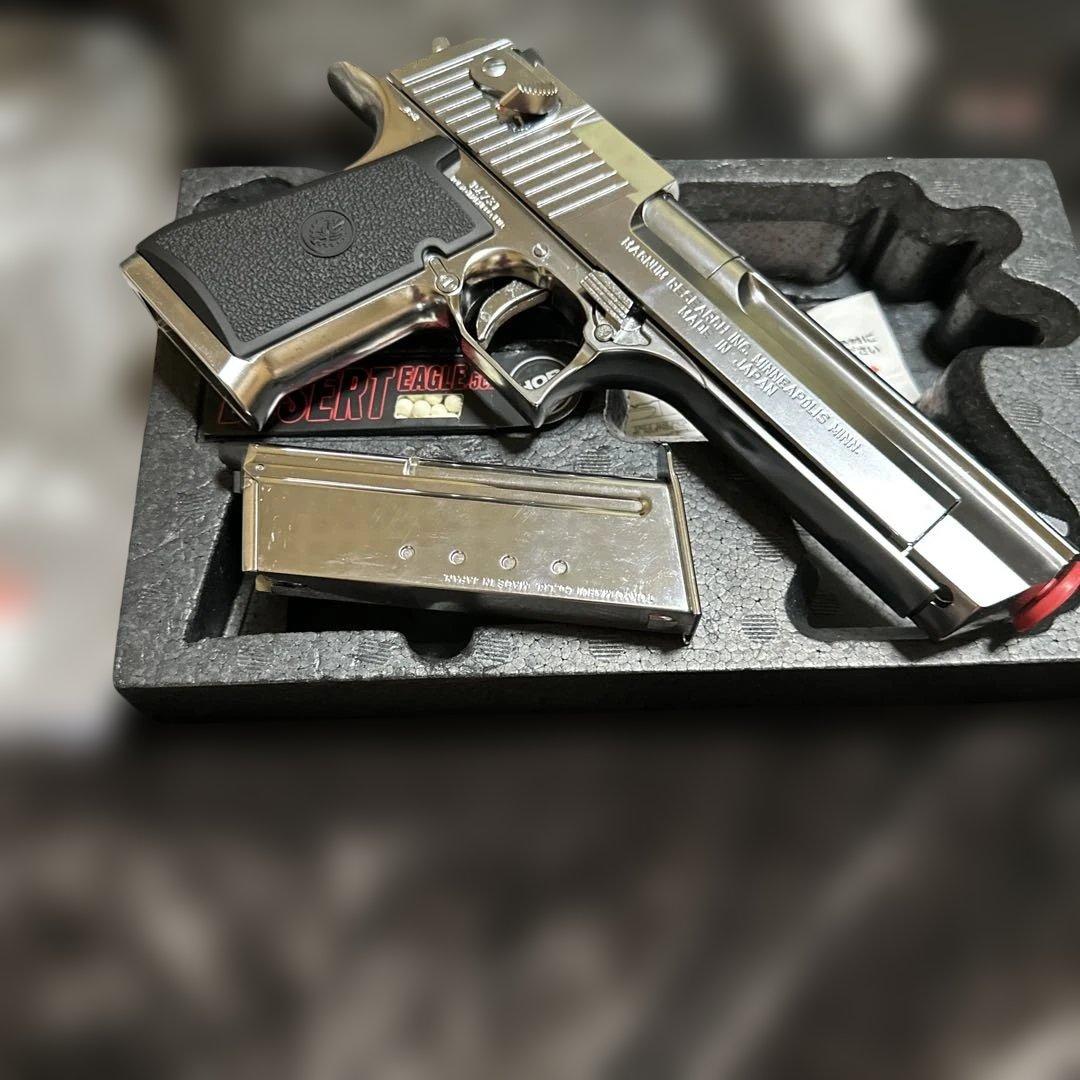 東京マルイ　ガスブロ　DESERT EAGLE .50AE クロームステンレス
