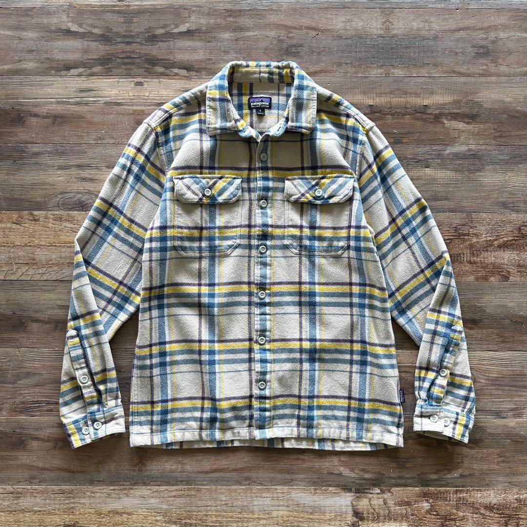 パタゴニア/ネルシャツ/ヘビネル/チェック/コーデ/ファッション