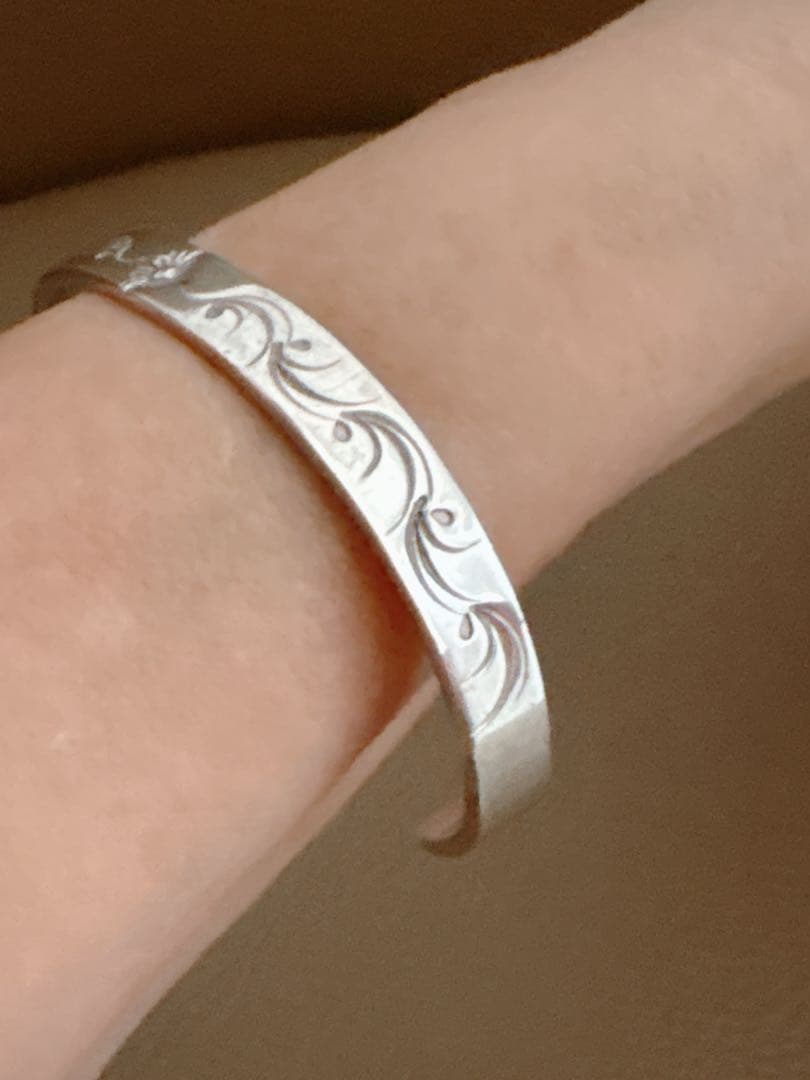 ARIZONA FREEDOM B-3c 全銀 打込太陽神 唐草 平打ちバングル - メルカリ