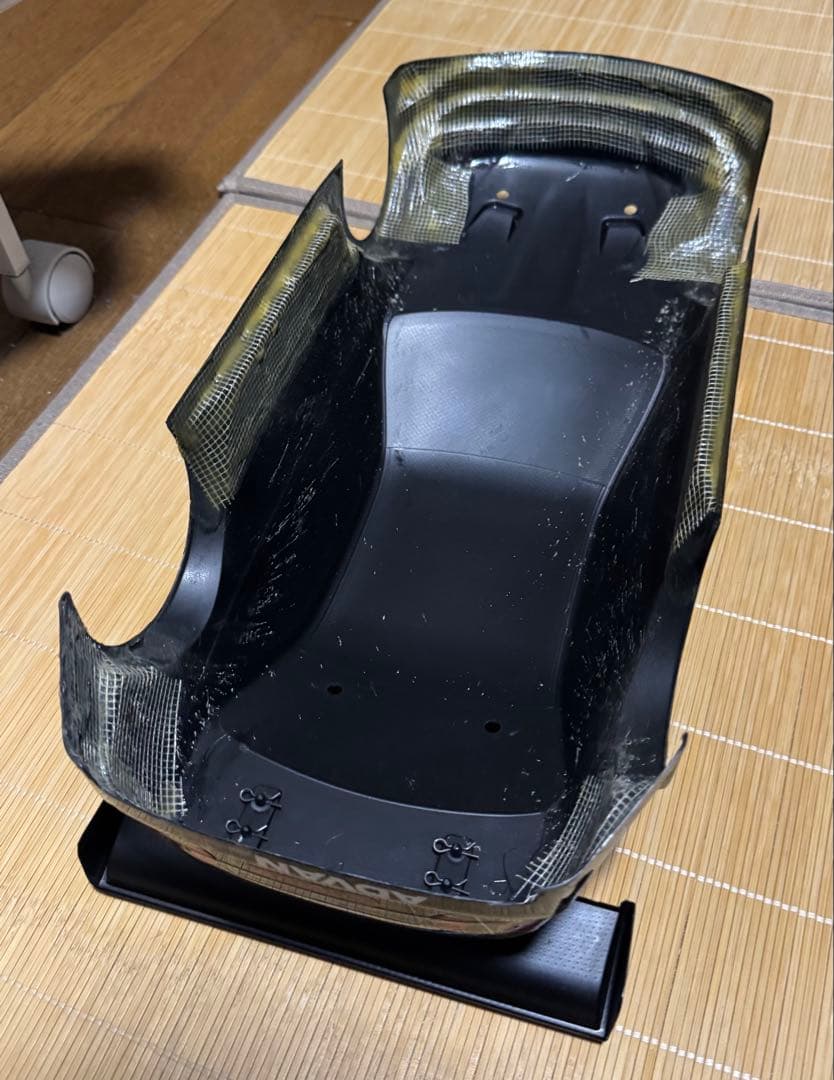 タミヤ HKS レーシング トヨタ アルテッツァ ラジコン ボディ