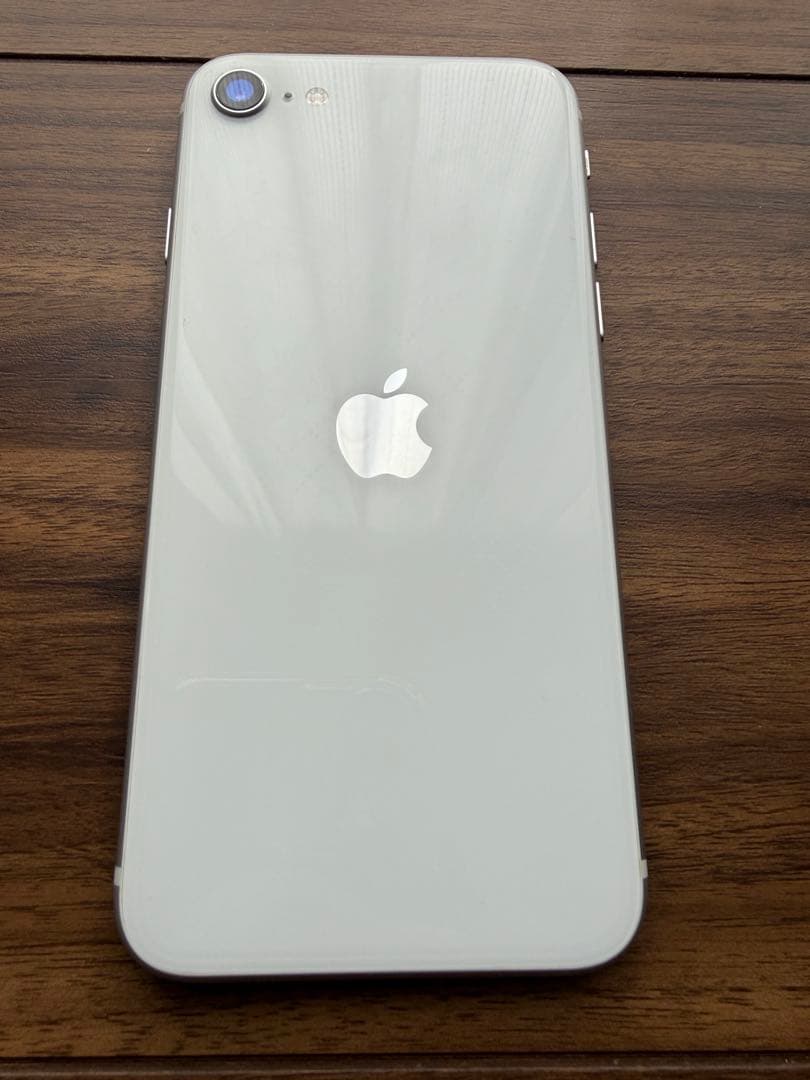 iPhone SE第二世代 64GB ホワイトSIMフリー ネットワーク制限なし