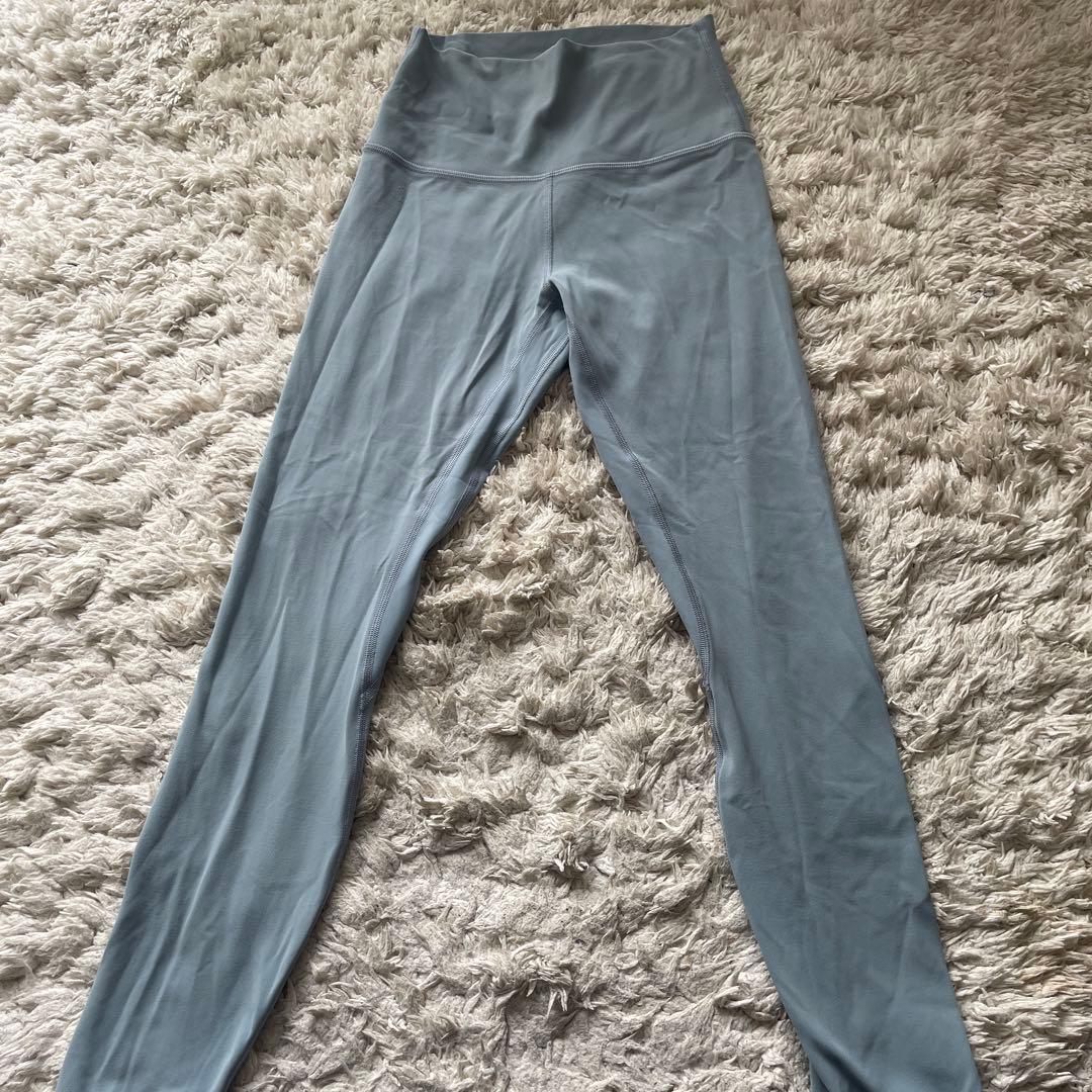 Lululemon ヨガパンツ グレー S/P - メルカリ